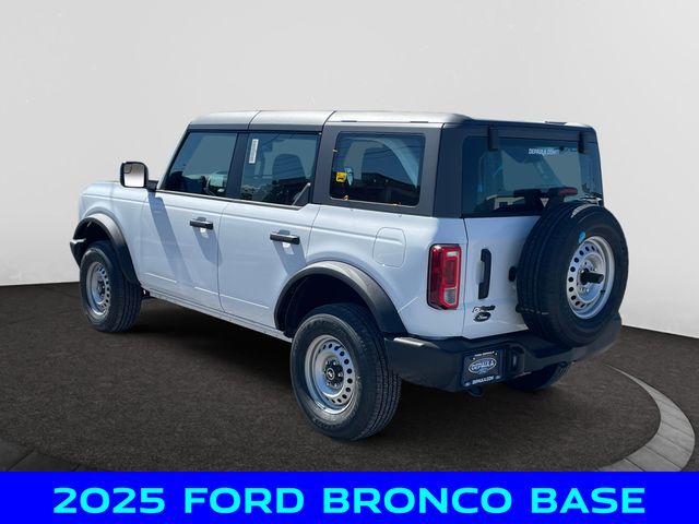 2025 Ford Bronco Base photo 3