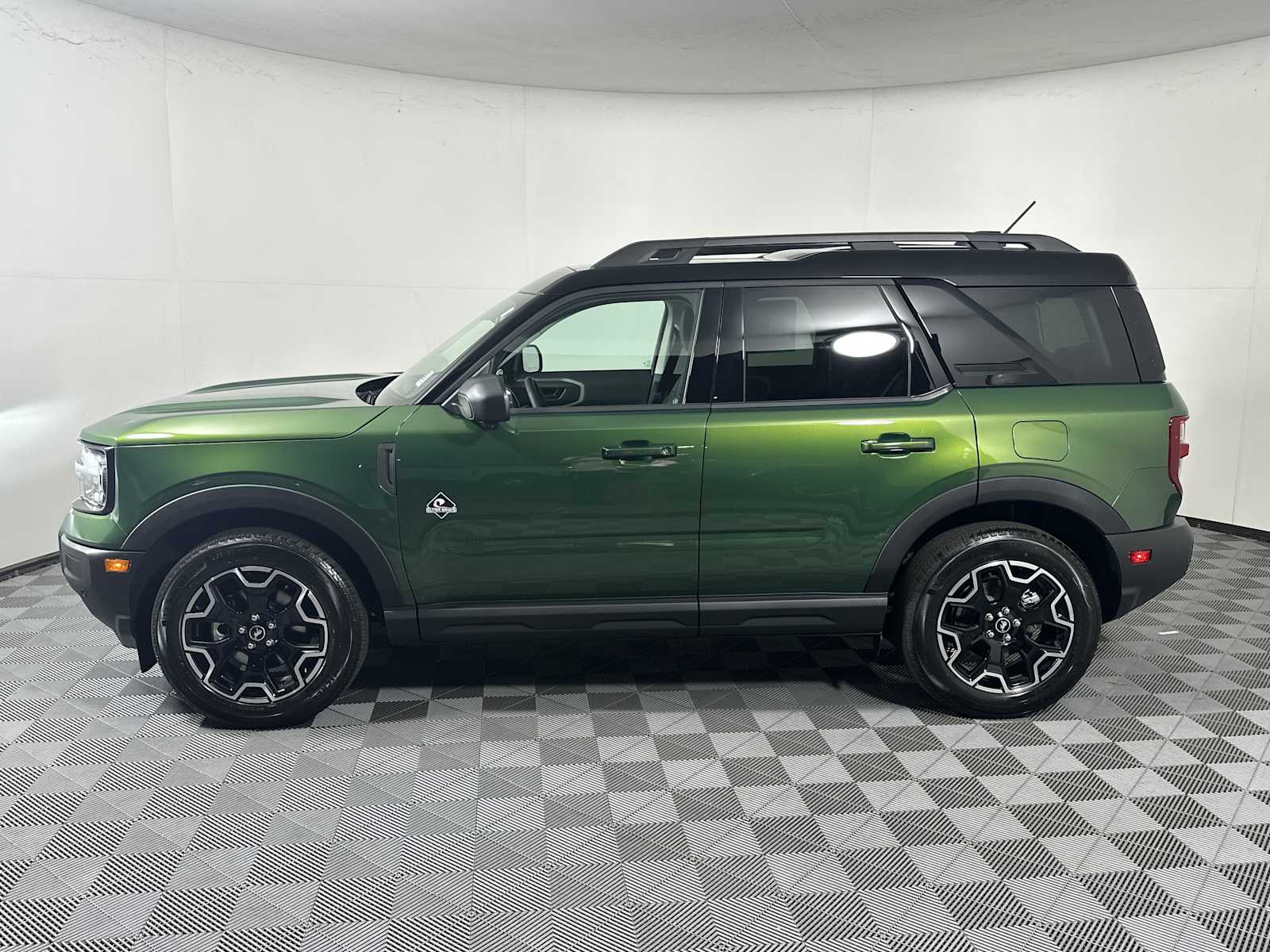 2025 Ford Bronco Sport Outer Banks photo 4