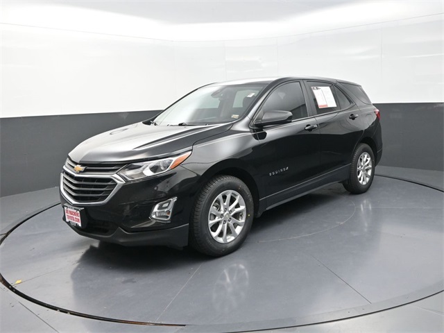 2021 Chevrolet Equinox LS photo 3