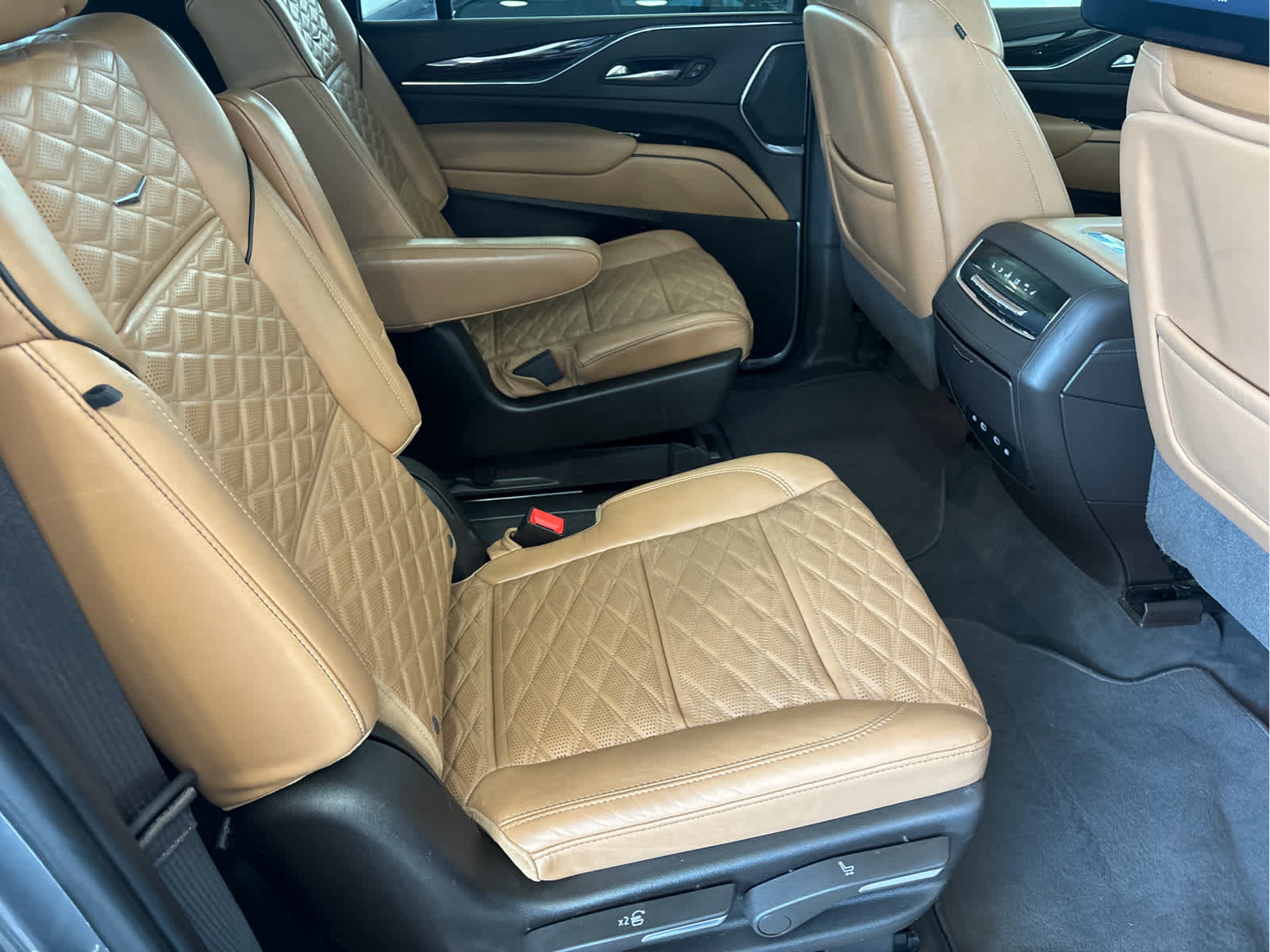 2021 Cadillac Escalade ESV Sport photo 14
