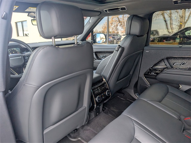 2025 Land Rover Range Rover Sport SE photo 8