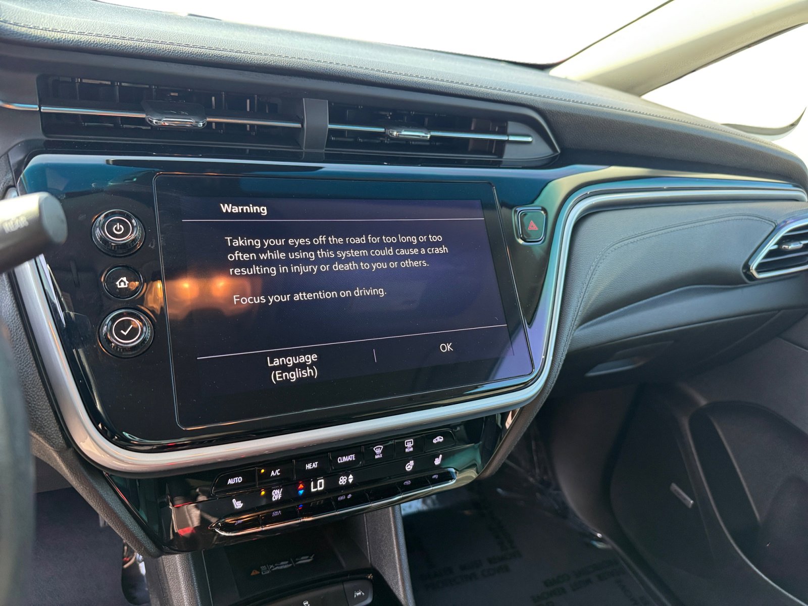 2022 Chevrolet Bolt EV 2LT photo 12