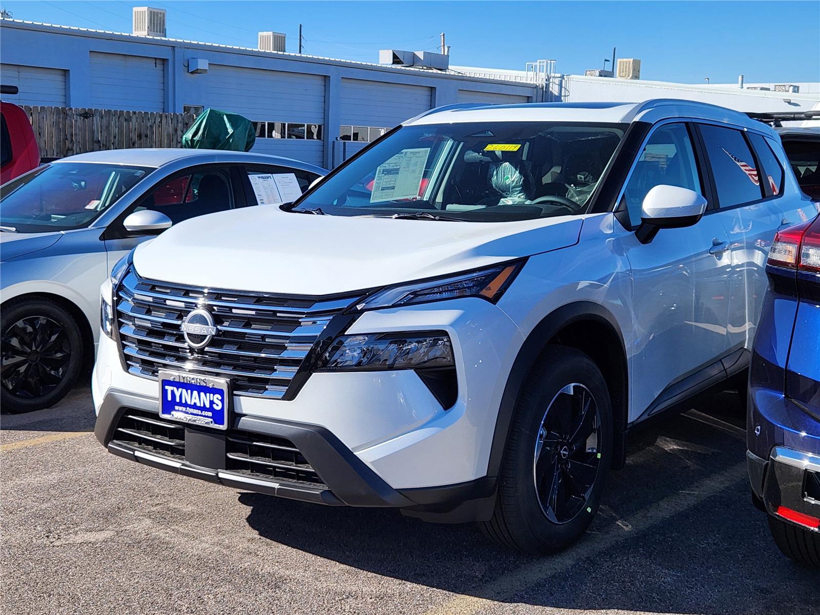 2026 Nissan Rogue SV photo 2