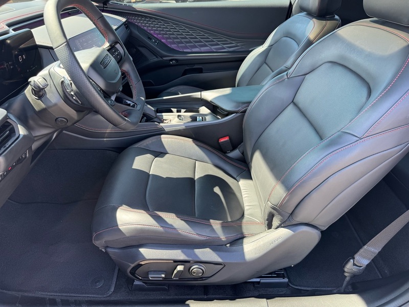 2024 Dodge Charger R/T photo 11