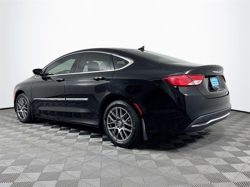 2015 Chrysler 200 C photo 10