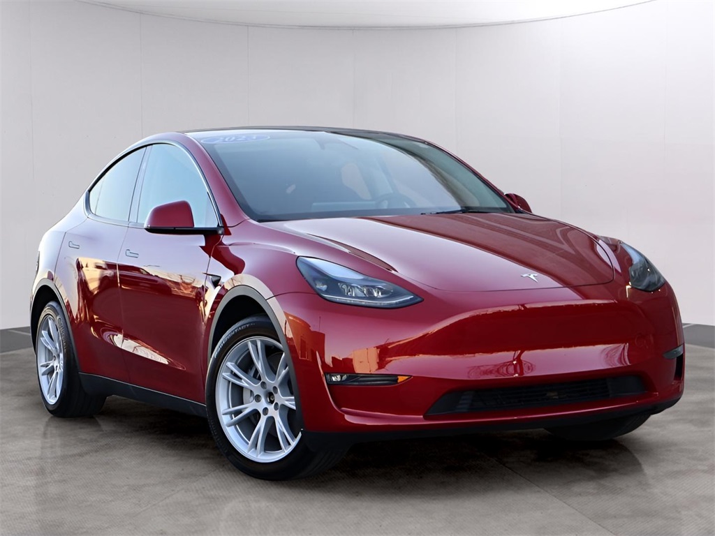 2023 Tesla Model Y Long Range's photo