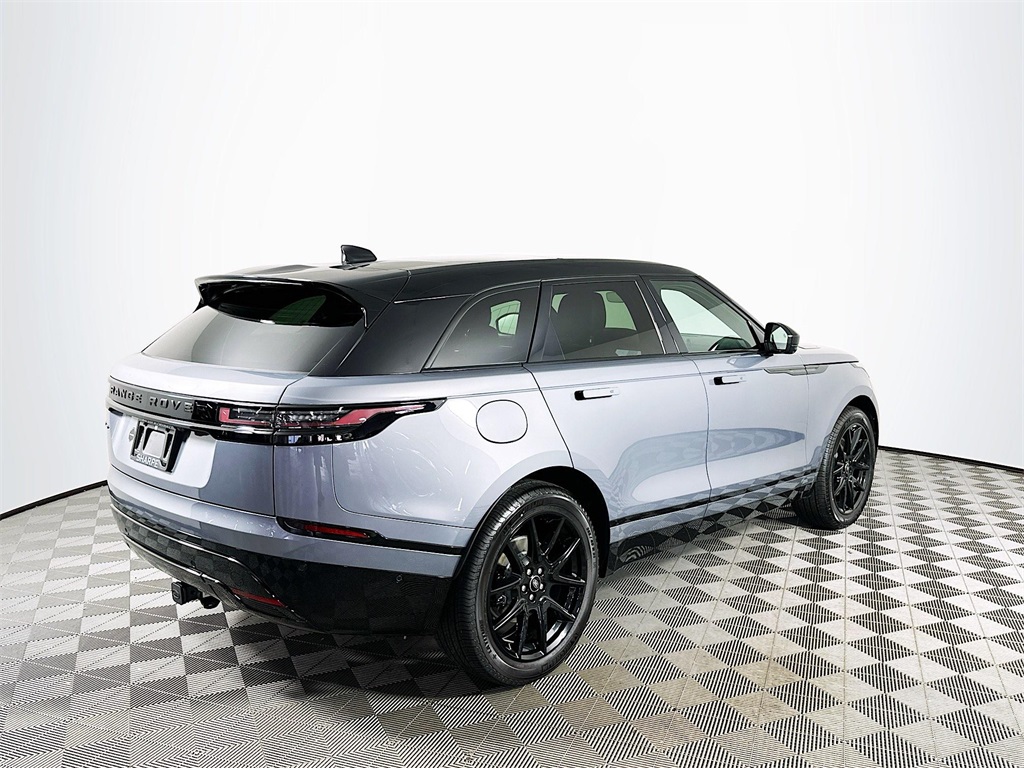 2026 Land Rover Range Rover Velar SE photo 5