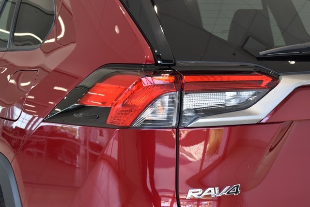 2024 Toyota RAV4 Hybrid Limited photo 7