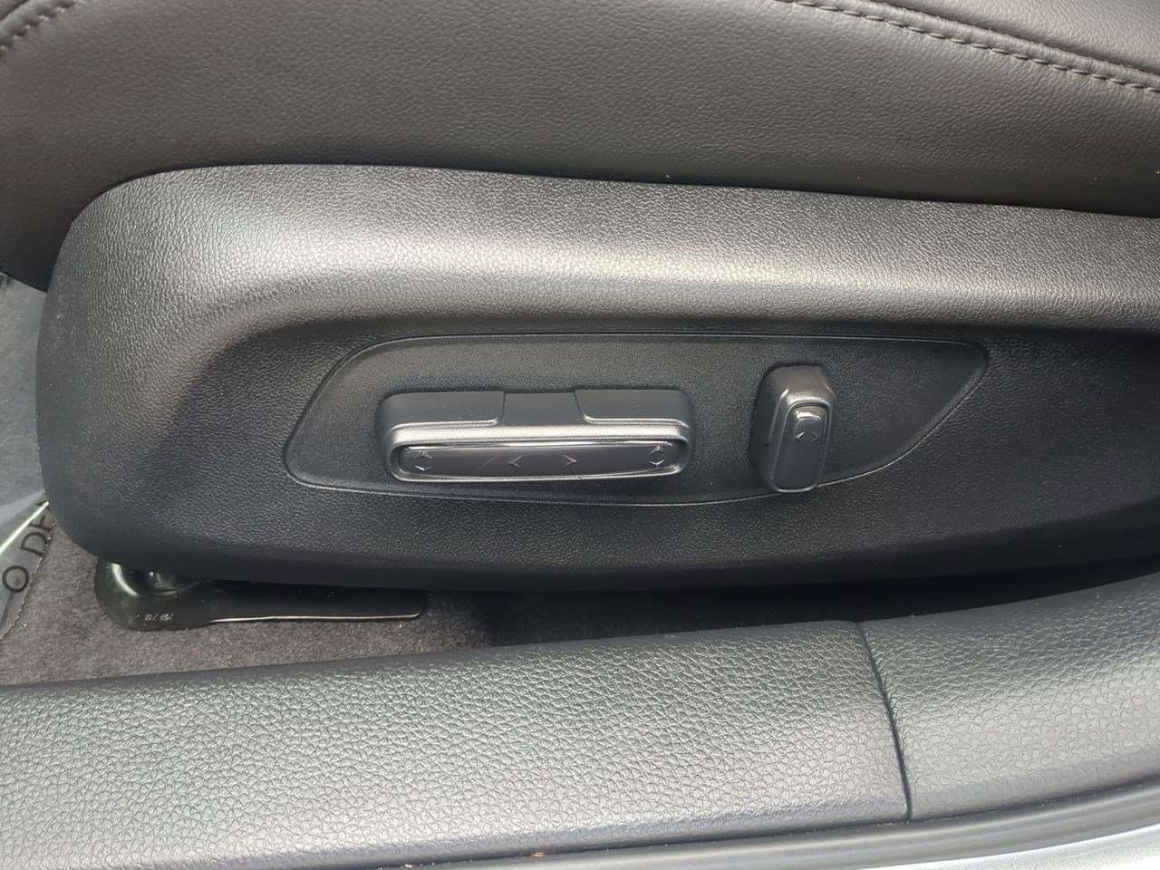 2025 Acura Integra Base photo 18