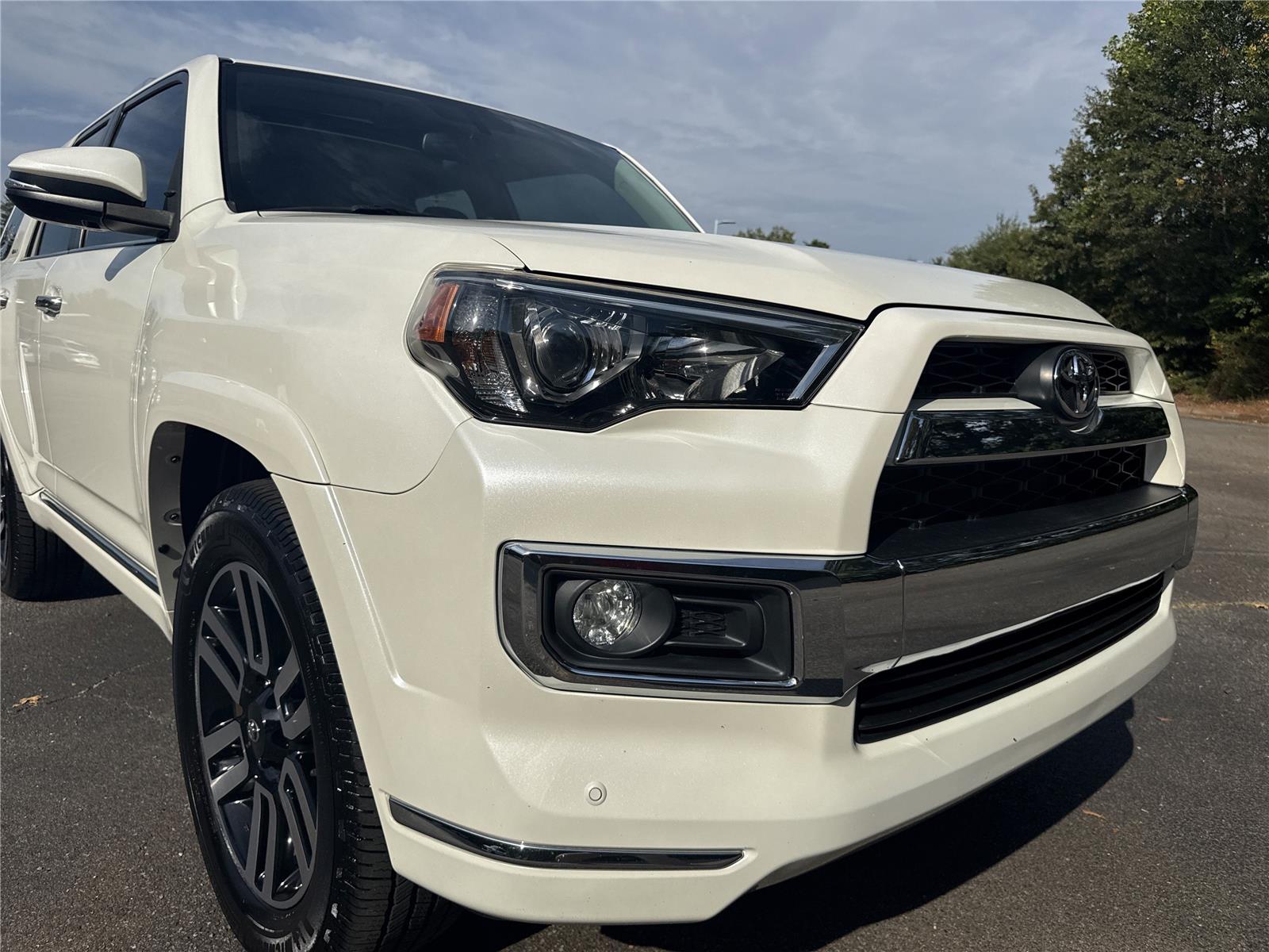 2018 Toyota 4Runner Limited photo 29