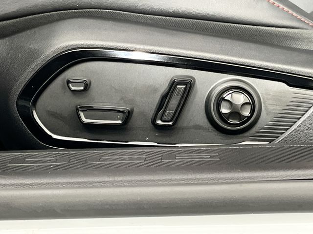 2024 Dodge Charger R/T Scat Pack photo 5