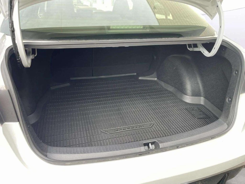 2024 Toyota Corolla Hybrid SE photo 16