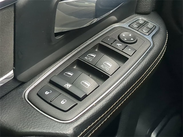2024 Ram 3500 Laramie photo 27