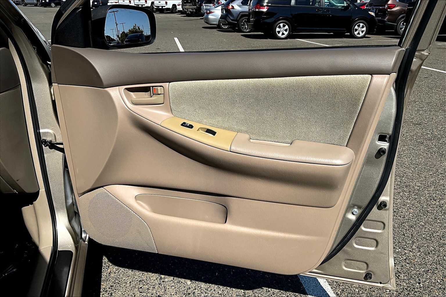2008 Toyota Corolla CE photo 21