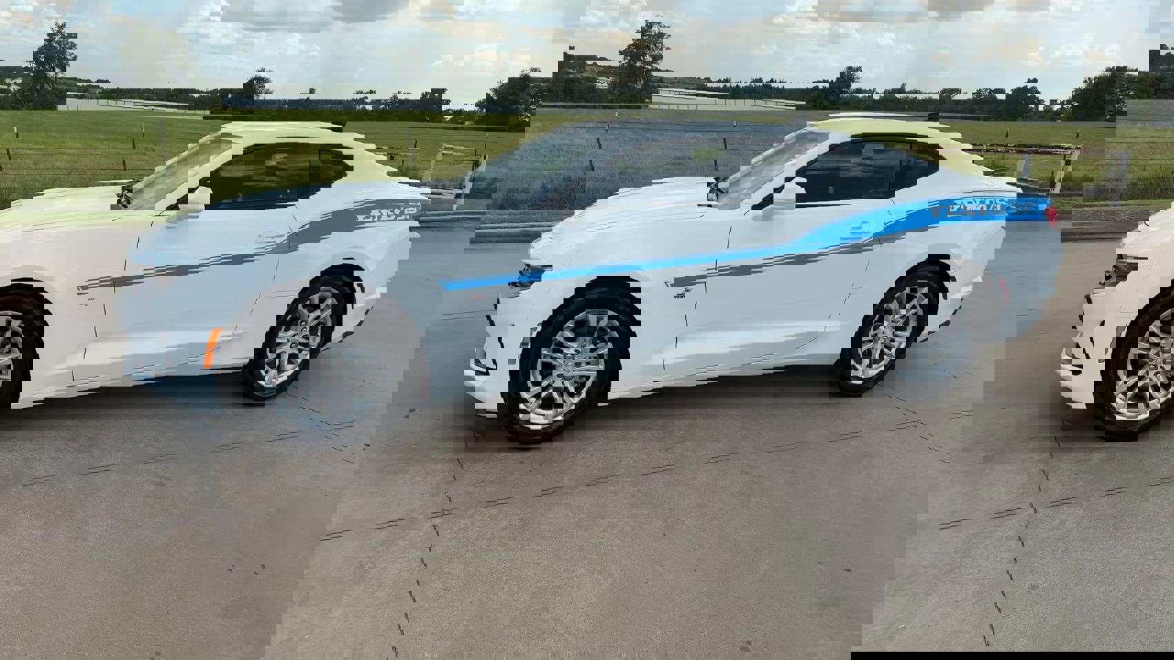 2021 Chevrolet Camaro 1LS photo 6