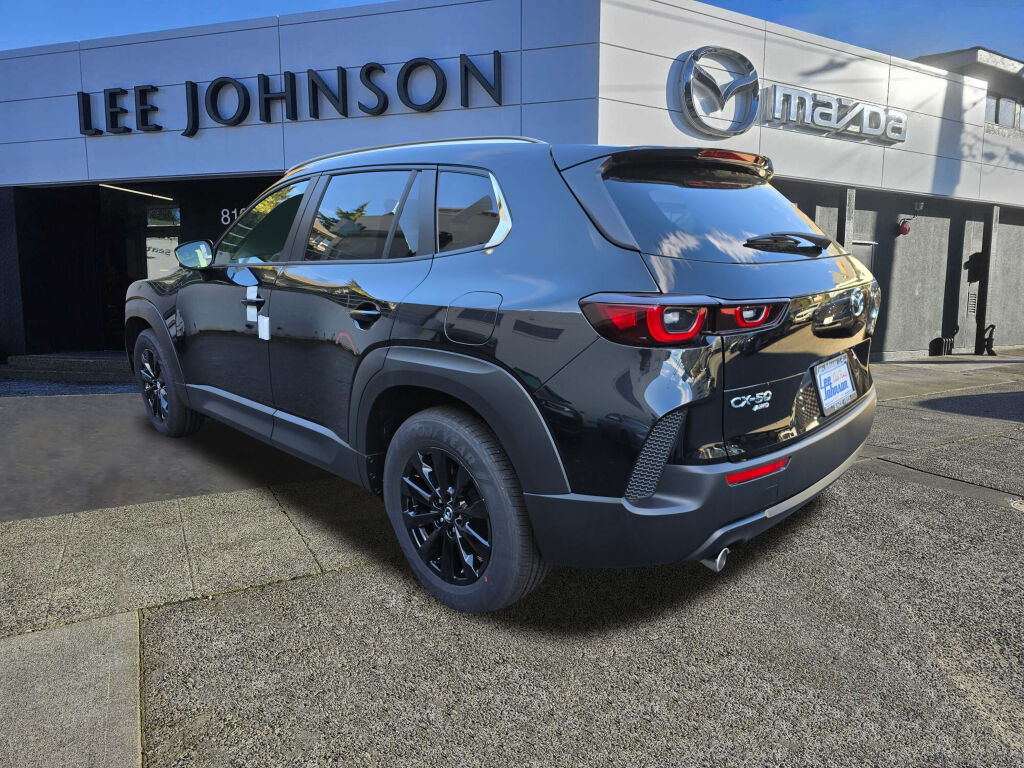 2025 Mazda CX-50 2.5 Select photo 2
