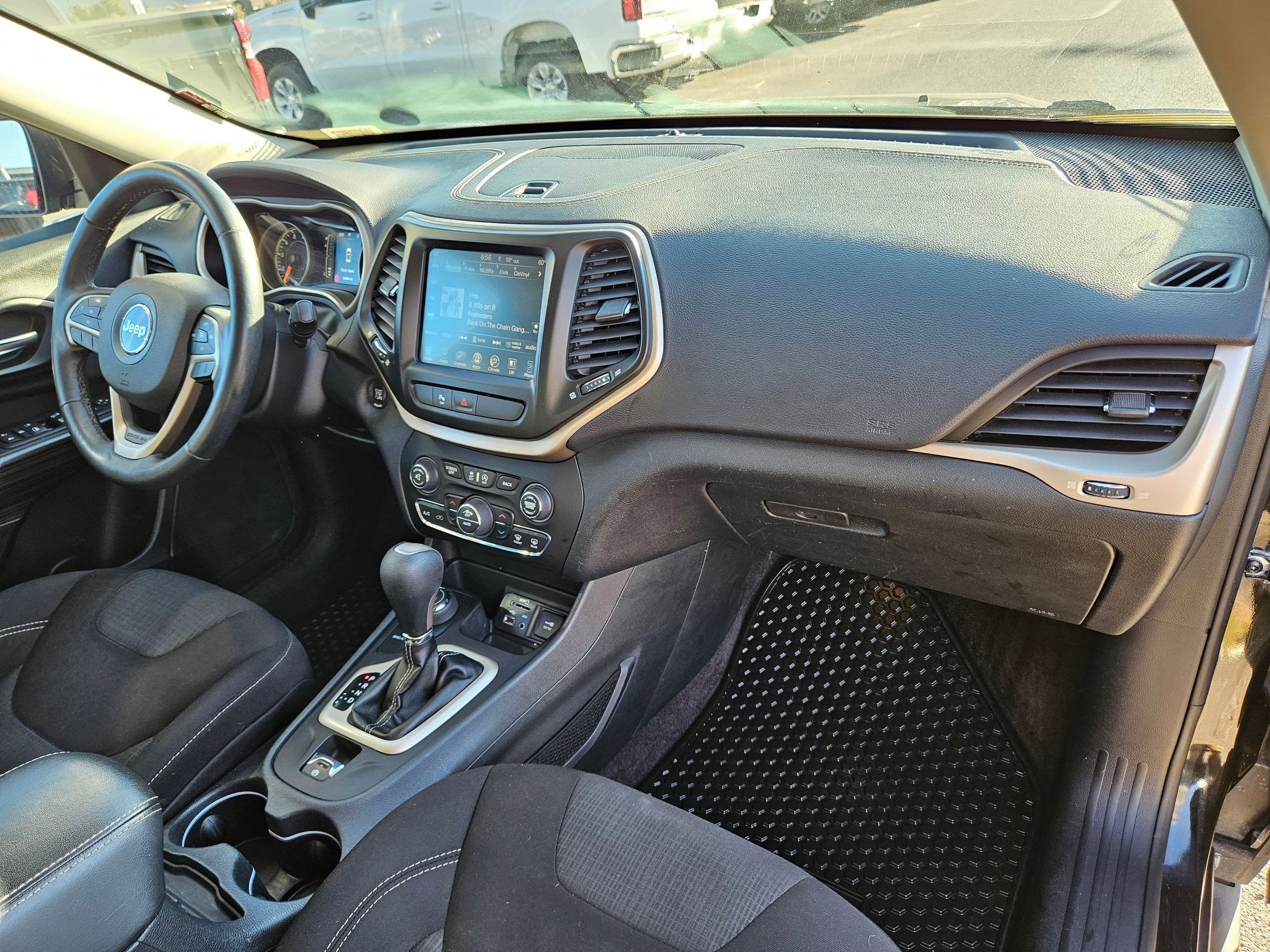 2016 Jeep Cherokee Latitude photo 31