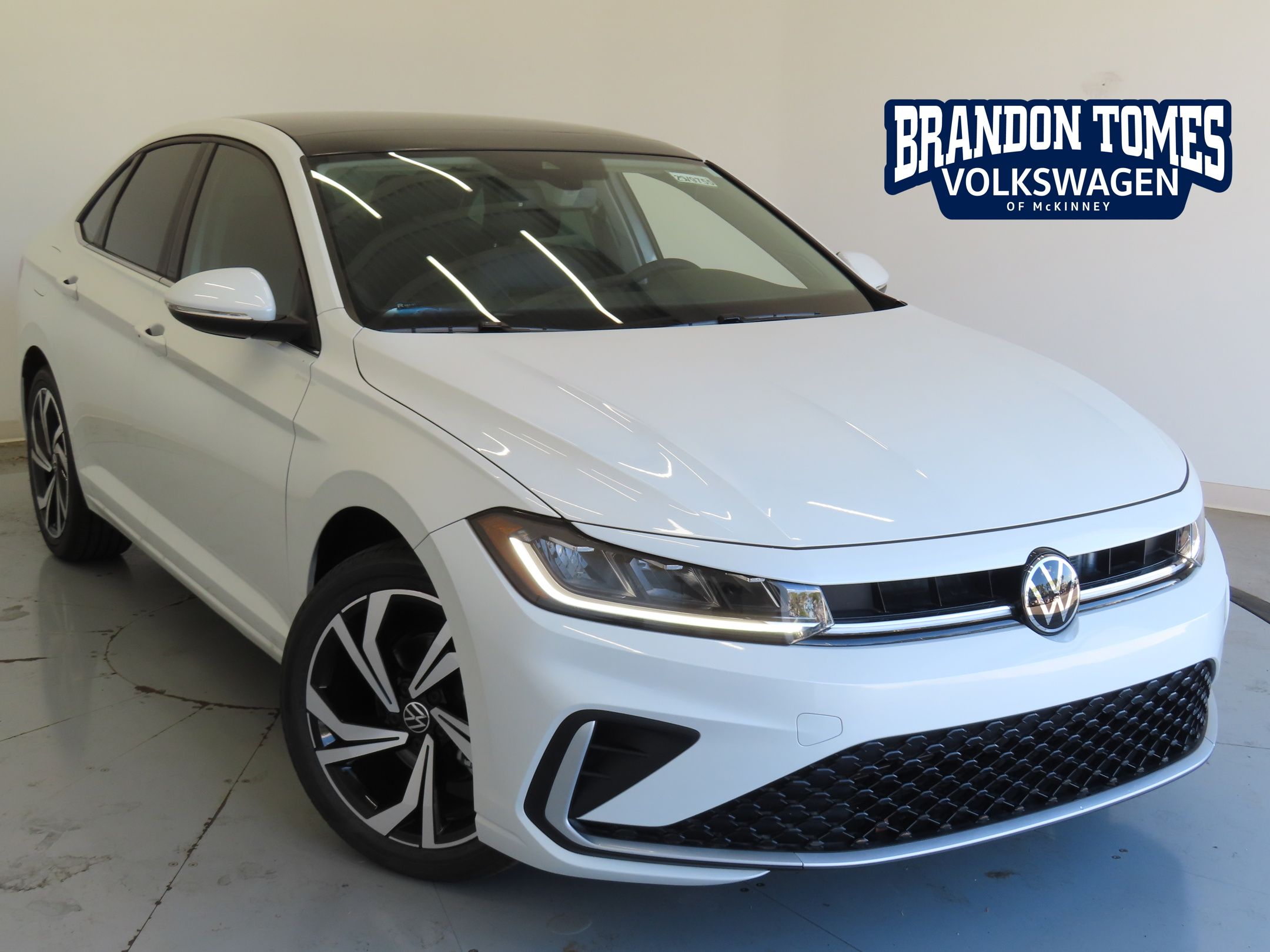 2025 Volkswagen Jetta SEL's photo