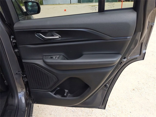 2025 Jeep Grand Cherokee Laredo Altitude photo 25