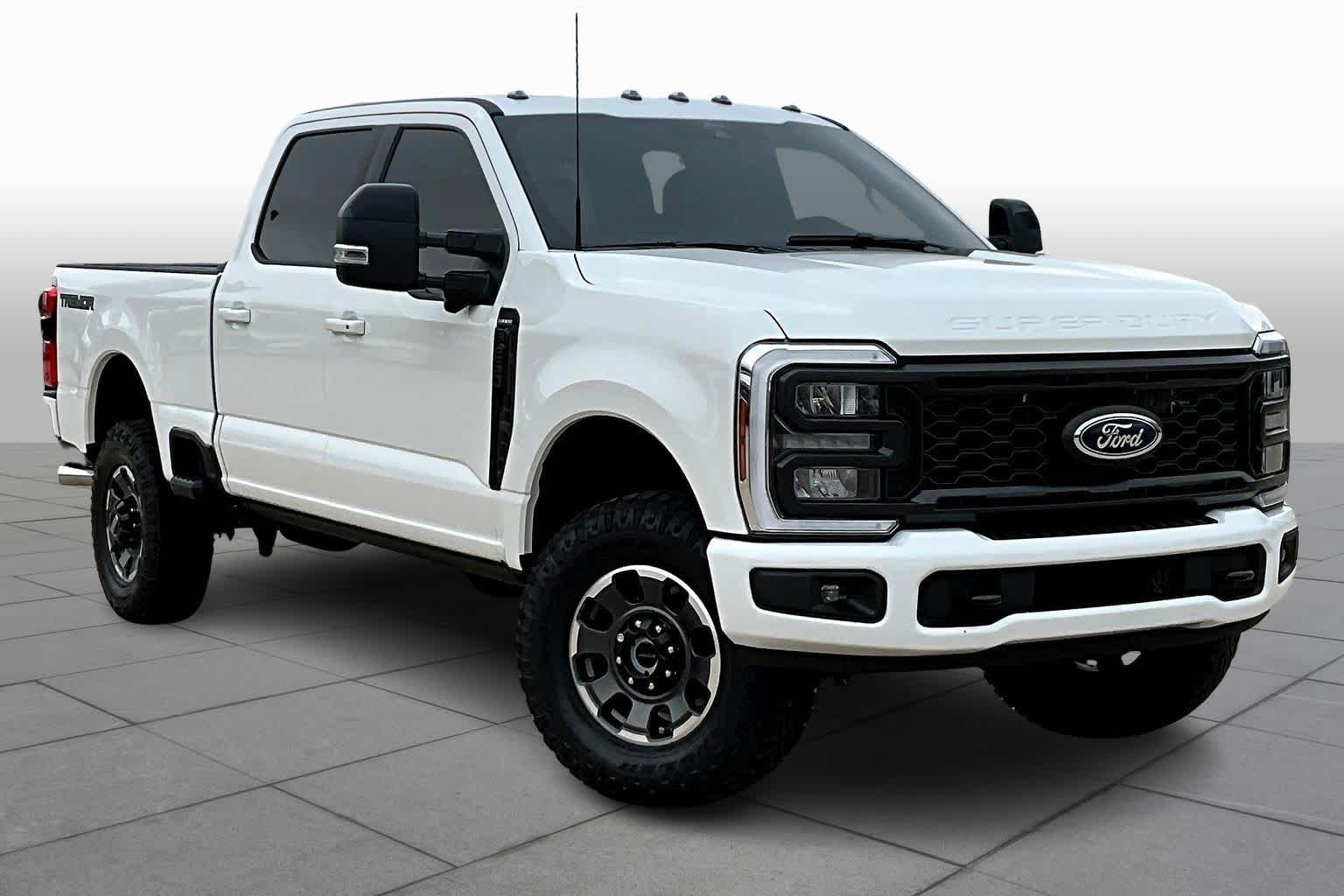 2024 Ford F-250 Lariat photo 3