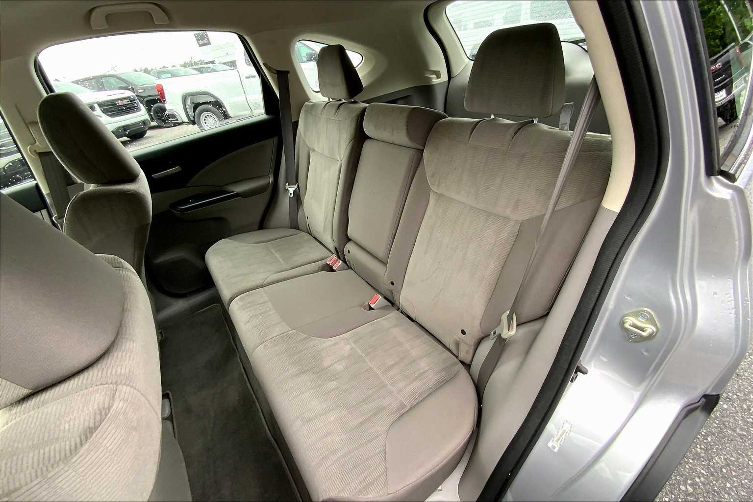 2014 Honda CR-V LX photo 19