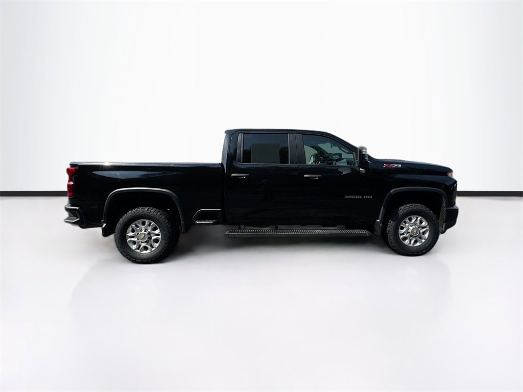 2023 Chevrolet Silverado 3500HD Work Truck photo 4