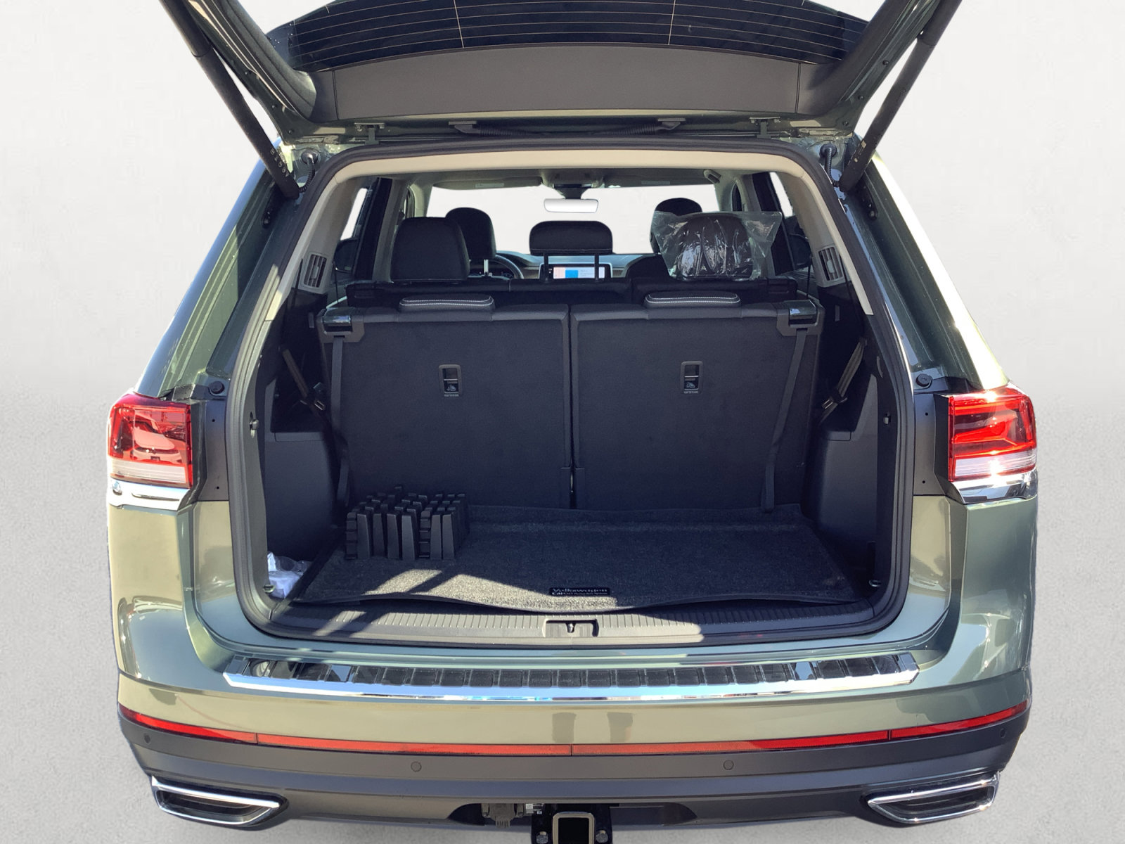 2026 Volkswagen Atlas SE Technology photo 9