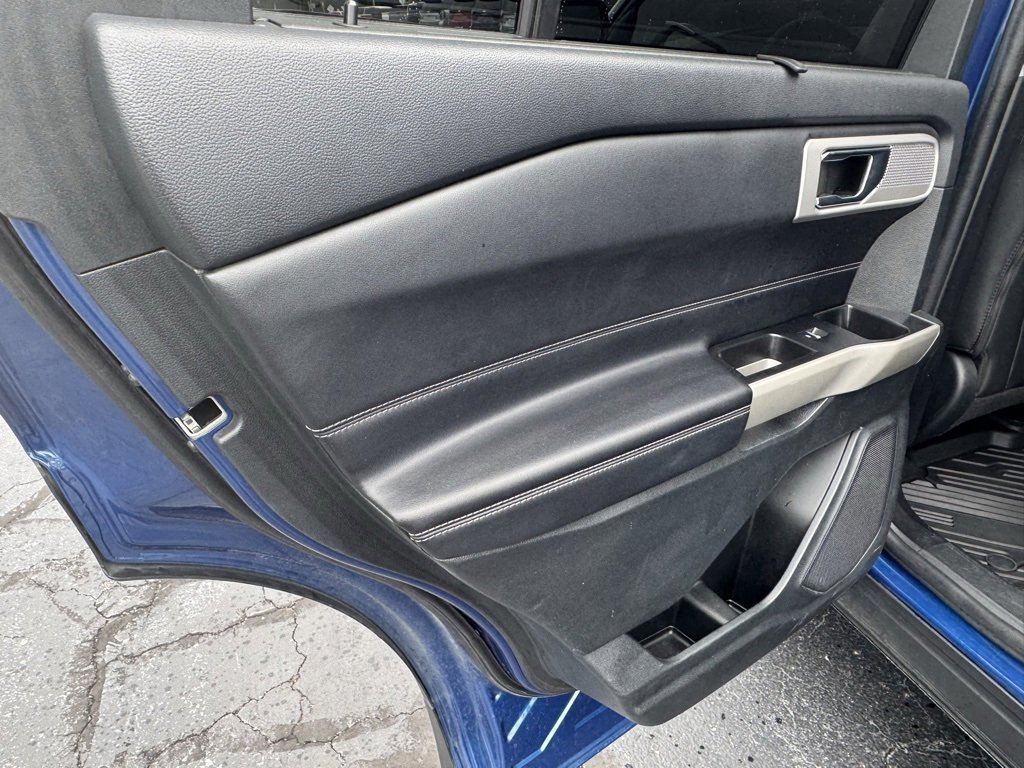 2022 Ford Explorer Limited photo 12