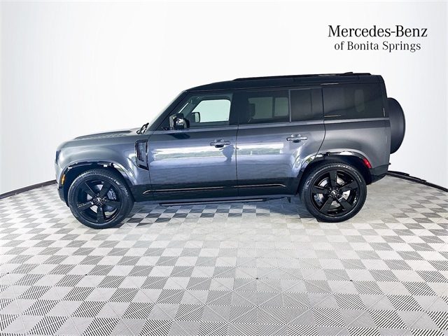 2025 Land Rover Defender 110 X-Dynamic SE photo 4