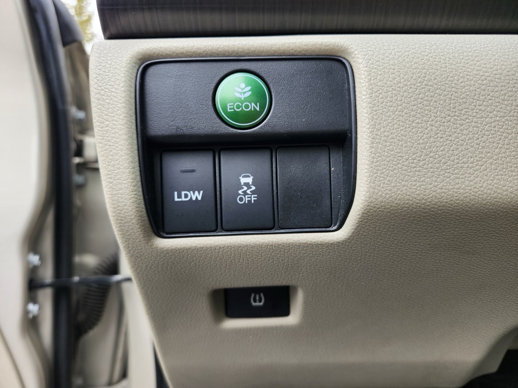 2013 Honda Accord EX-L photo 16