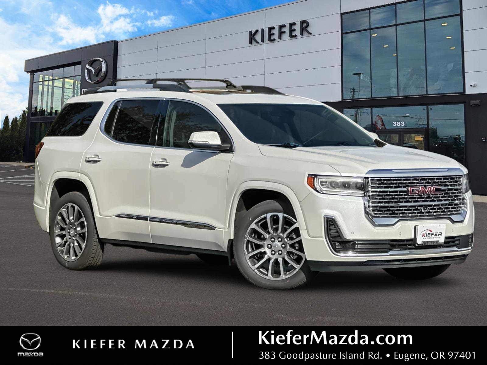 2021 GMC Acadia Denali's photo