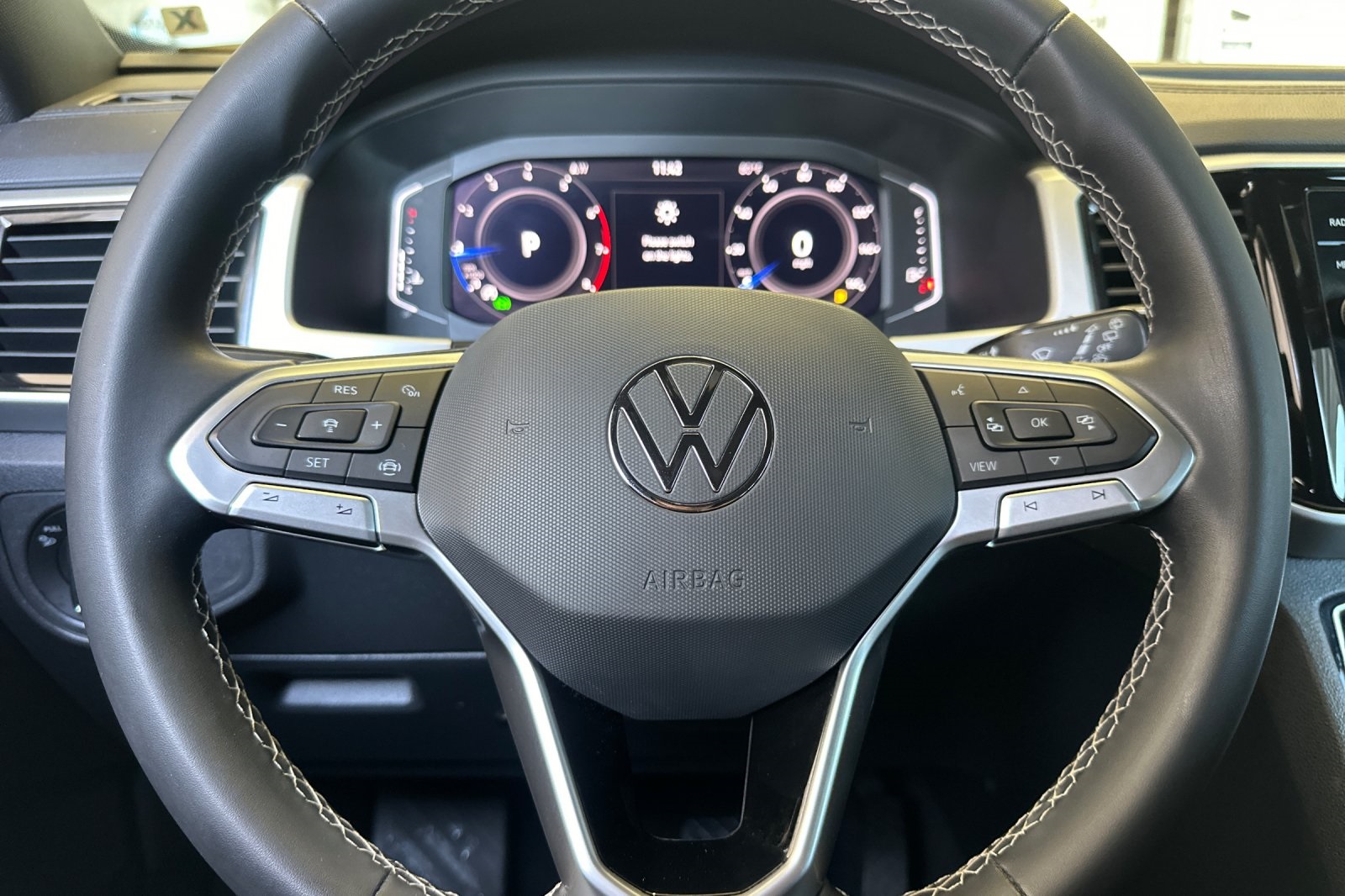 2022 Volkswagen Atlas Cross Sport V6 SE Technology photo 22