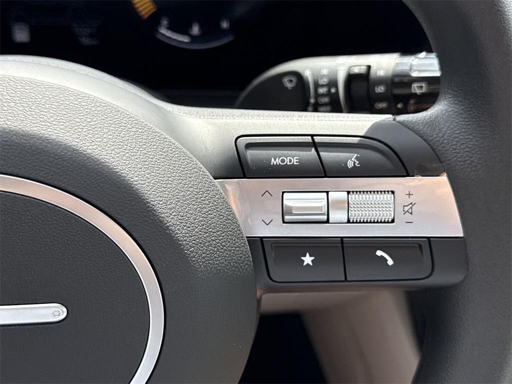 2026 Hyundai Tucson SEL photo 17