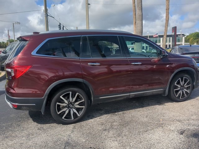 2022 Honda Pilot Touring photo 2