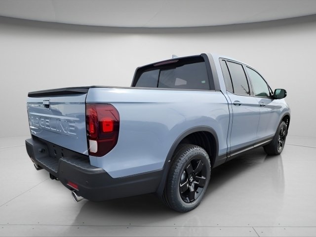 2025 Honda Ridgeline Black Edition photo 7