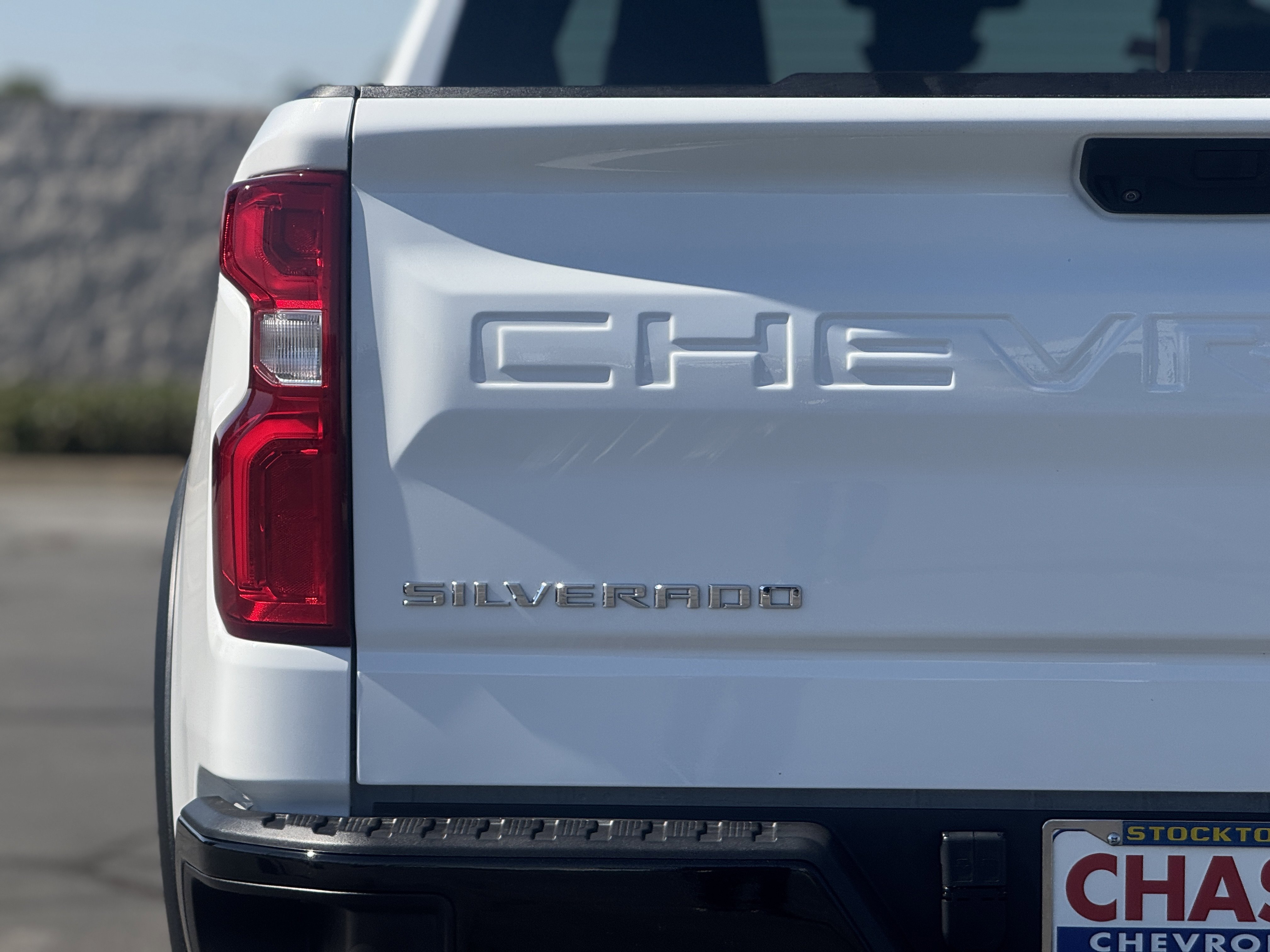 2023 Chevrolet Silverado 1500 ZR2 photo 3
