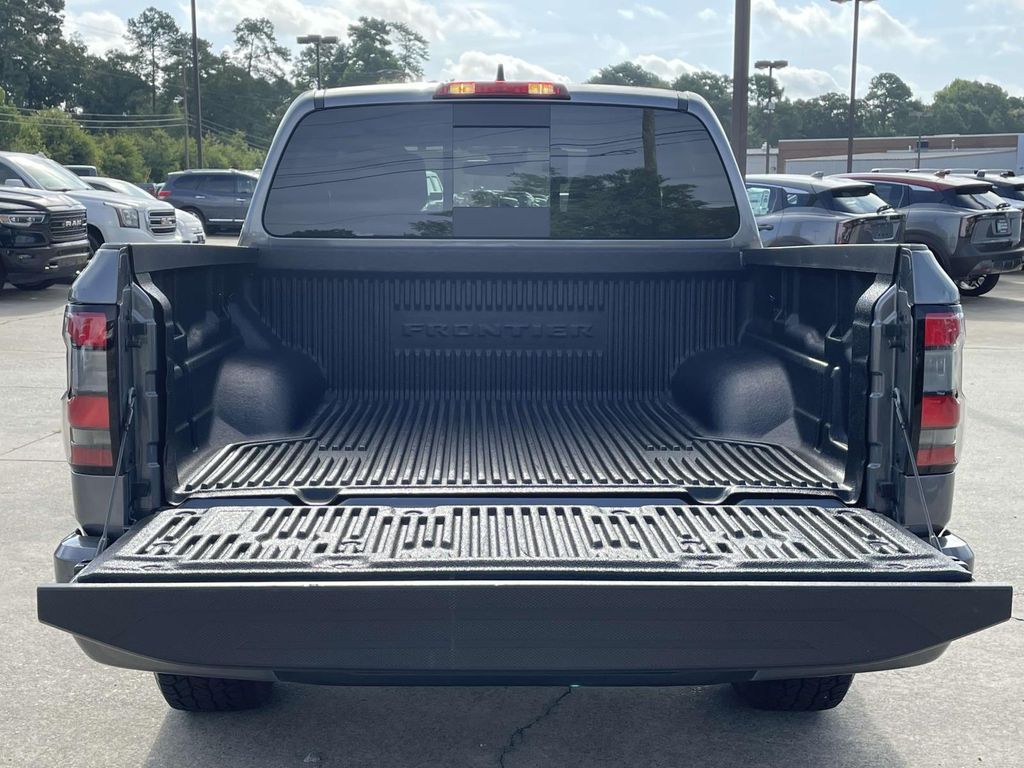 2024 Nissan Frontier PRO-X photo 9