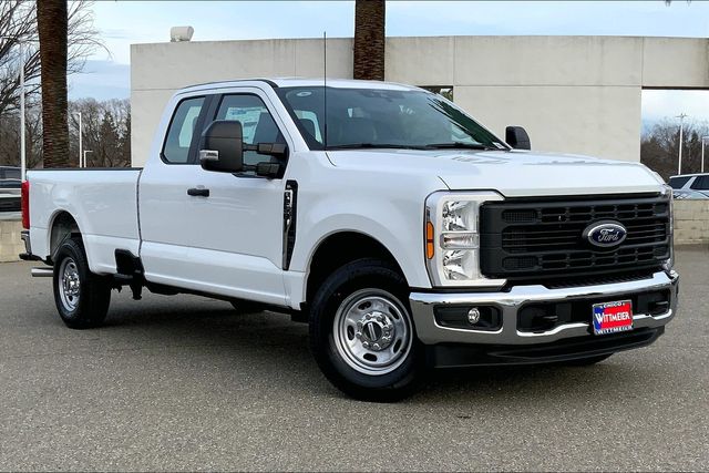 2025 Ford F-250 XL photo 2