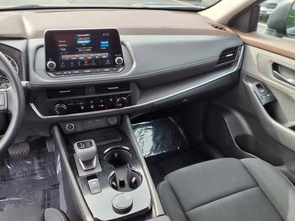 2023 Nissan Rogue S photo 13