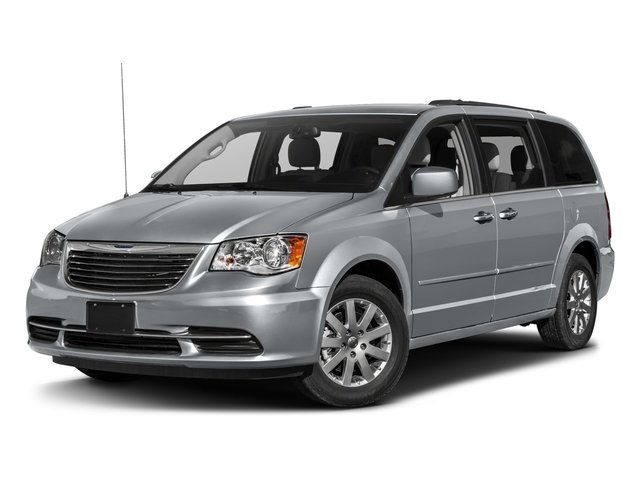 2016 Chrysler Town & Country Touring photo 4