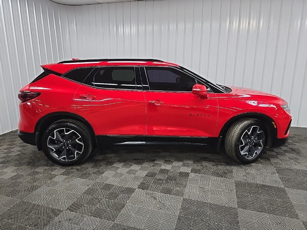 2020 Chevrolet Blazer RS photo 2