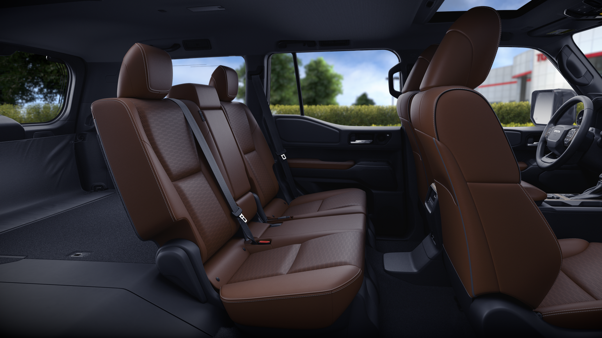 2025 Toyota Land Cruiser photo 12
