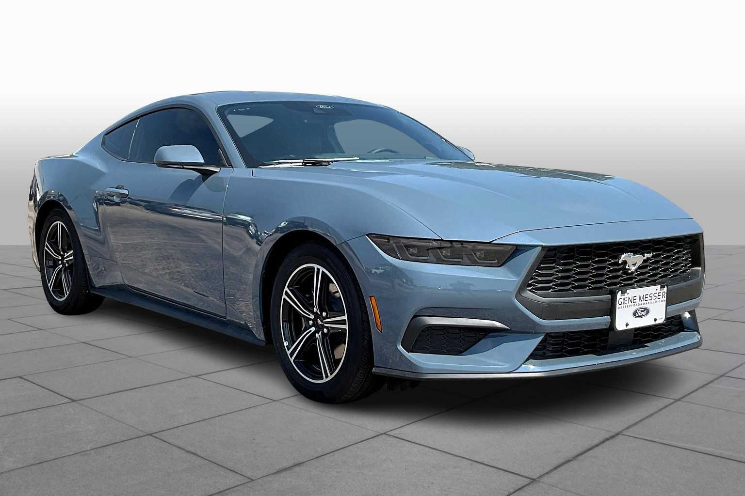 2025 Ford Mustang EcoBoost Premium photo 2