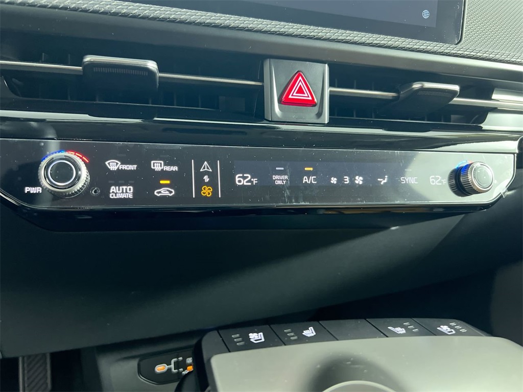 2025 Kia EV6 Wind photo 23