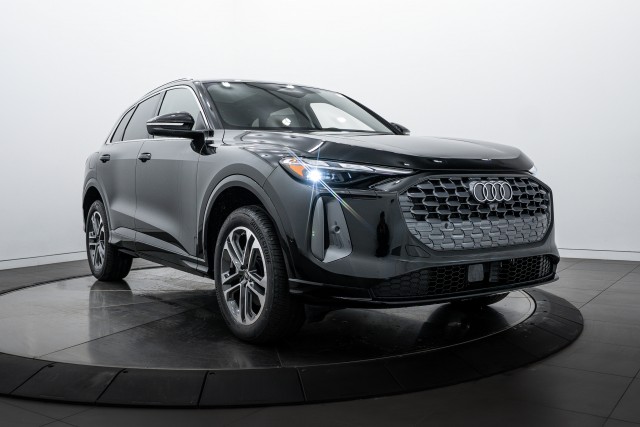 2025 Audi New Q5 Premium's photo