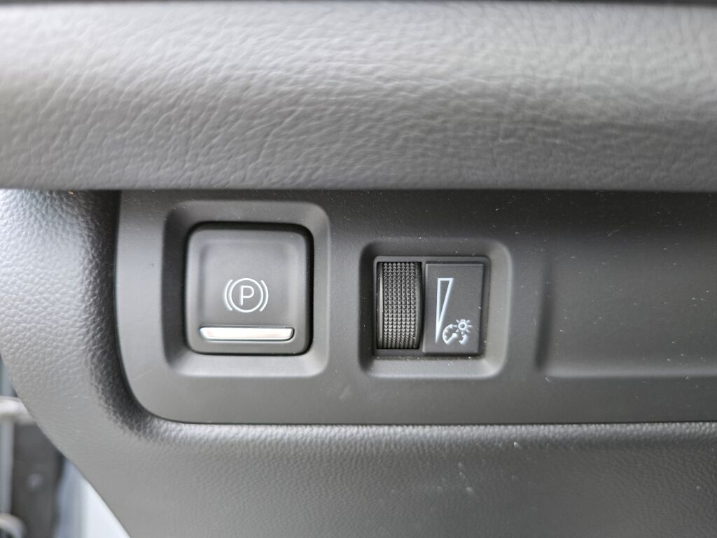 2024 Cadillac XT4 Premium Luxury photo 24