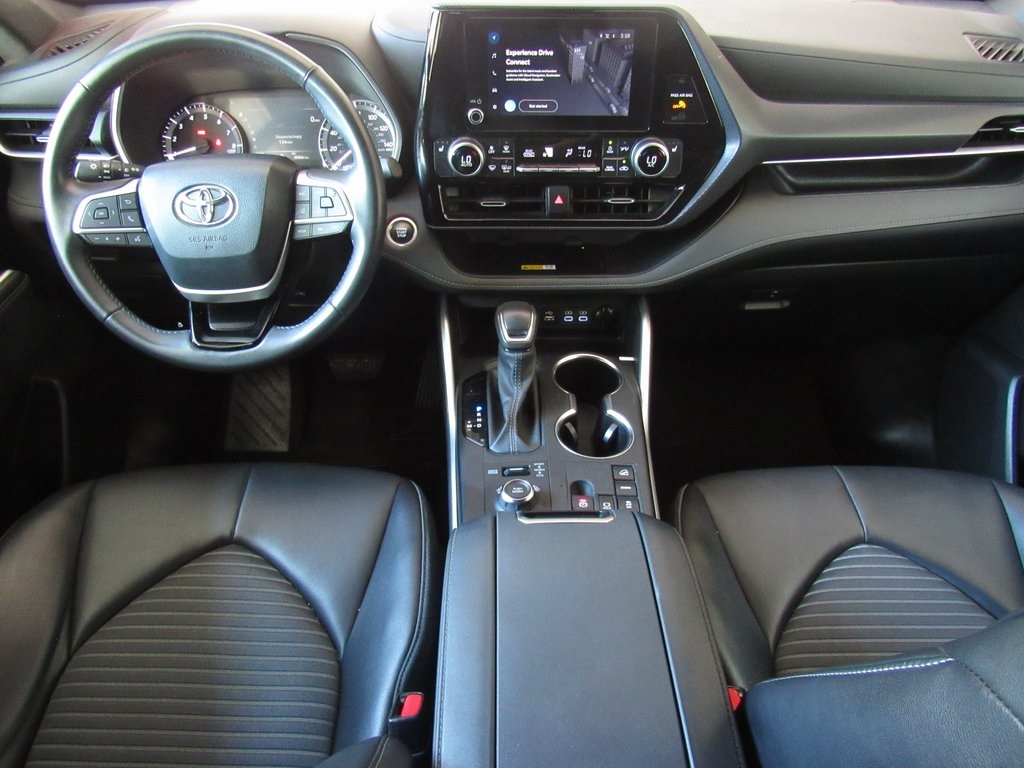2024 Toyota Highlander XSE photo 29