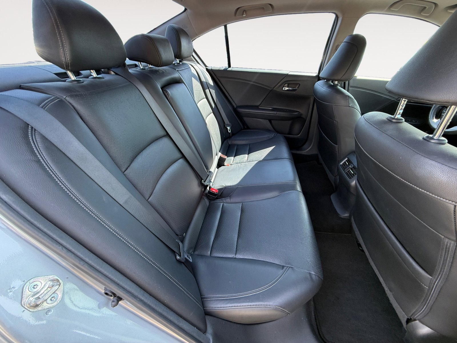 2016 Honda Accord EX-L V6 photo 17