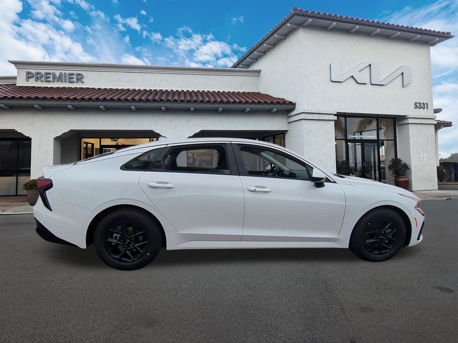 2025 Kia K5 LXS photo 8