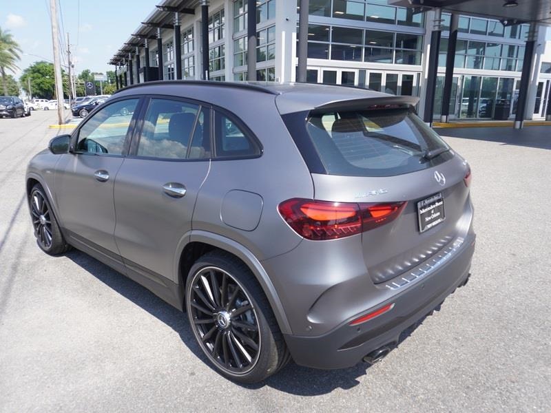 2025 Mercedes Benz GLA AMG 35 4MATIC photo 4